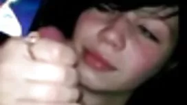 笑脸女孩微笑