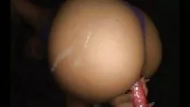 德国女人被乱搞的几个家伙搞砸了