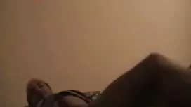 角质姐妹和他们的乳房一起玩