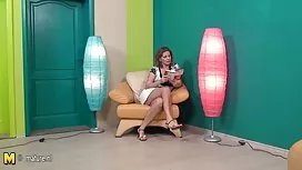 杰西卡瑞安，黑人公鸡的女按摩师爱好者