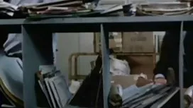 足球教练乱搞其中一名球员