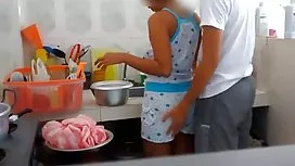 Tiffany Watson从午睡中唤醒了Xander Corvus