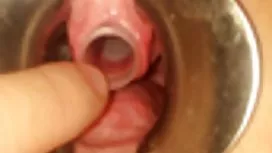 她充满激情