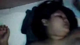 她不是很漂亮，但不知道她是如何糟透了