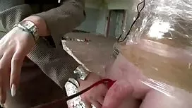 布鲁内特成对地喜欢他们
