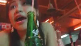 这表明我的女儿有很多副，什么猫的食物