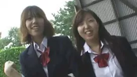 和金发女郎Fesser享受一个伟大的肛门他妈的
